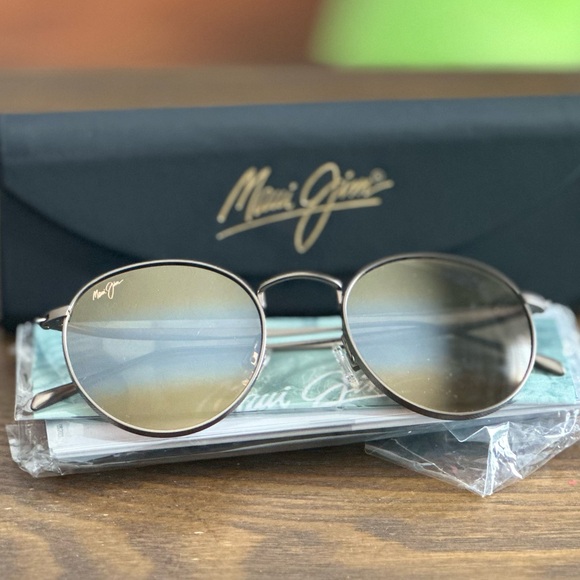 NWT Unisex Maui Jim Nautilus Bronze Titanium Sunglasses - Picture 4 of 11
